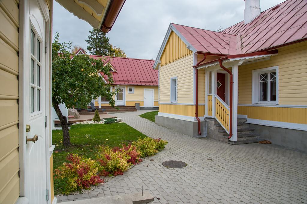 Posti Hostel Kärdla Exterior foto